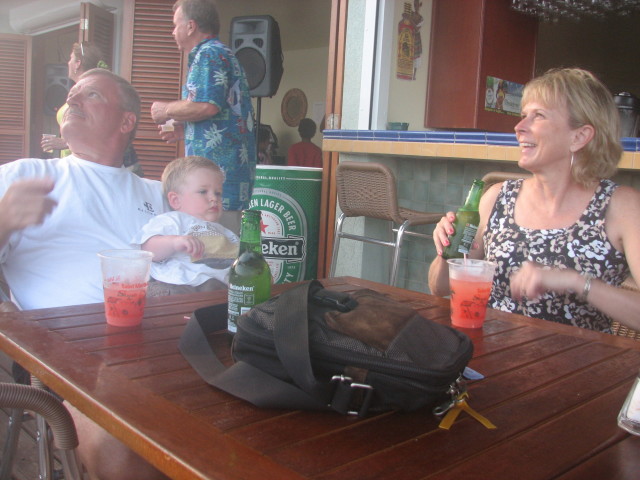 2006-05-22-05-Dinner-Music-Beau-Beaus.jpg