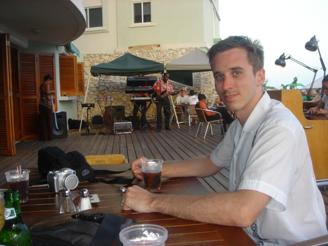 2006-05-22-07-Dinner-Music-Beau-Beaus.jpg