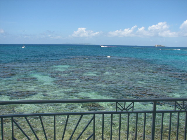 2006/05(May)/02(StMaarten)/640x480_2006-05-24-10-Condo-Layout-View.jpg