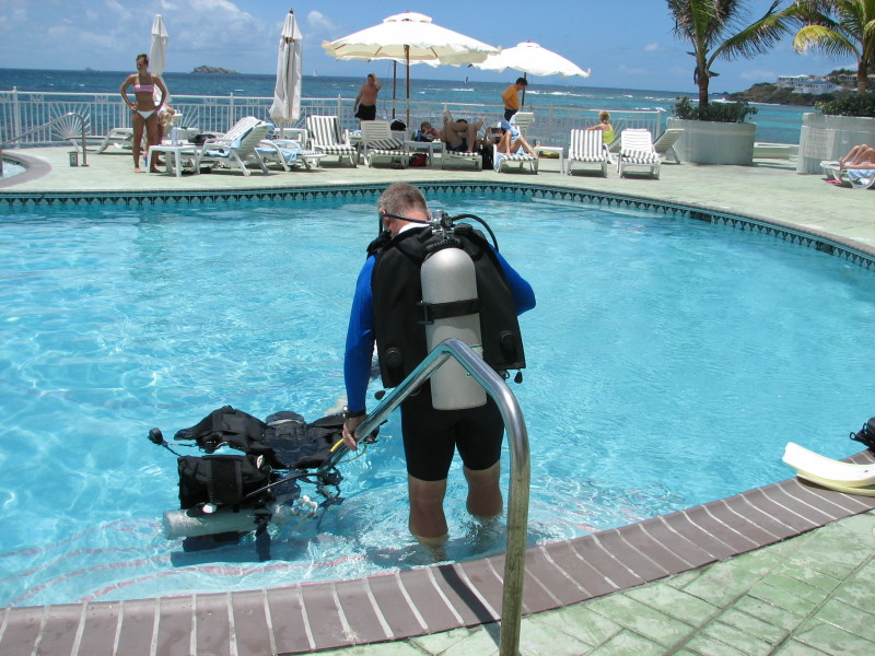 2006-05-21-16-Checking-Scuba-Gear.jpg
