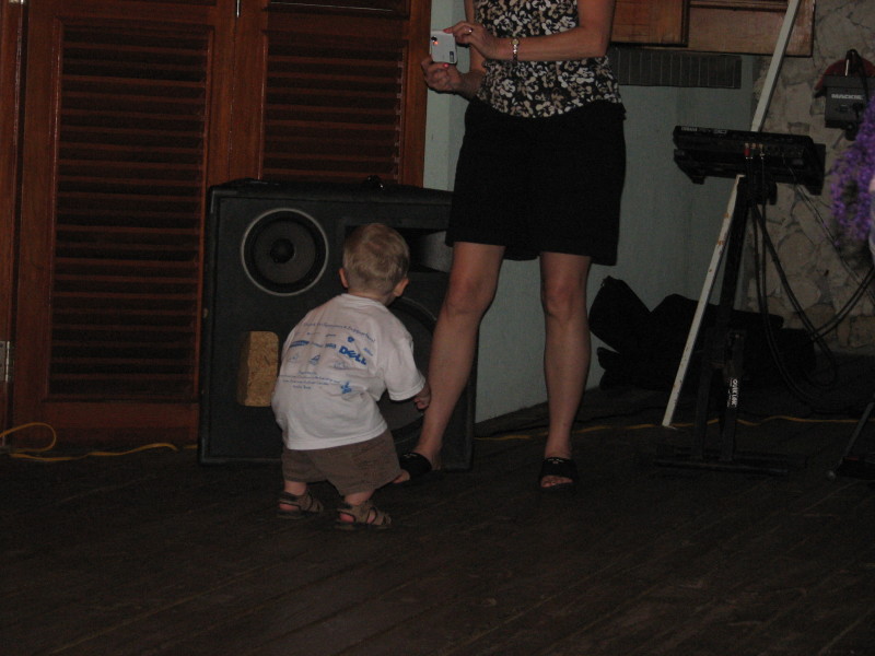 2006-05-22-27-Dinner-Music-Beau-Beaus.jpg