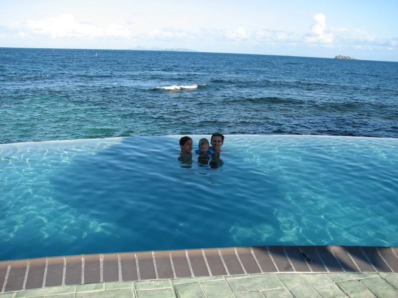 2006/05(May)/02(StMaarten)/800x600_2006-05-26-29-Pool.jpg