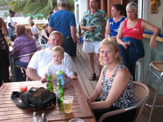 2006-05-22-10-Dinner-Music-Beau-Beaus.jpg