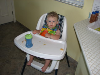 2006-05-24-05-Ian-HighChair.jpg