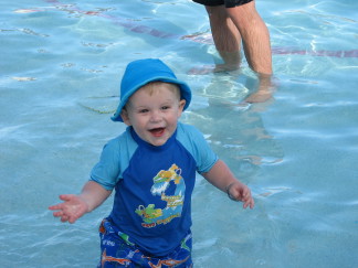 2006-05-26-18-Pool.jpg