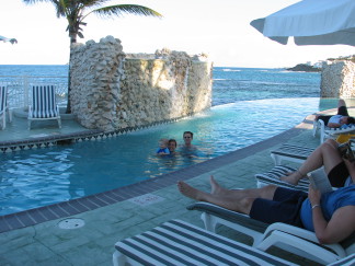2006-05-26-33-Pool.jpg