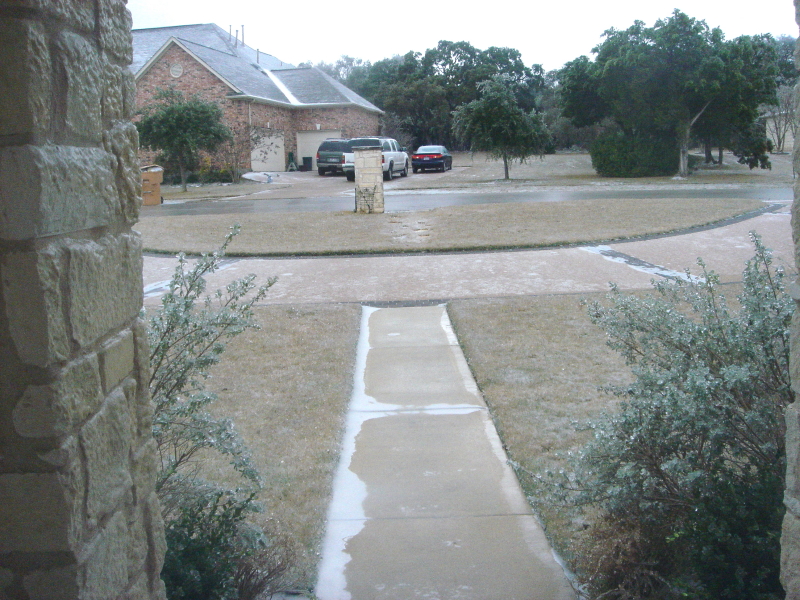2007/01(Jan)/01(Ice)/800x600_2007-01-17-01-IceStorm-6607-Conifer.JPG
