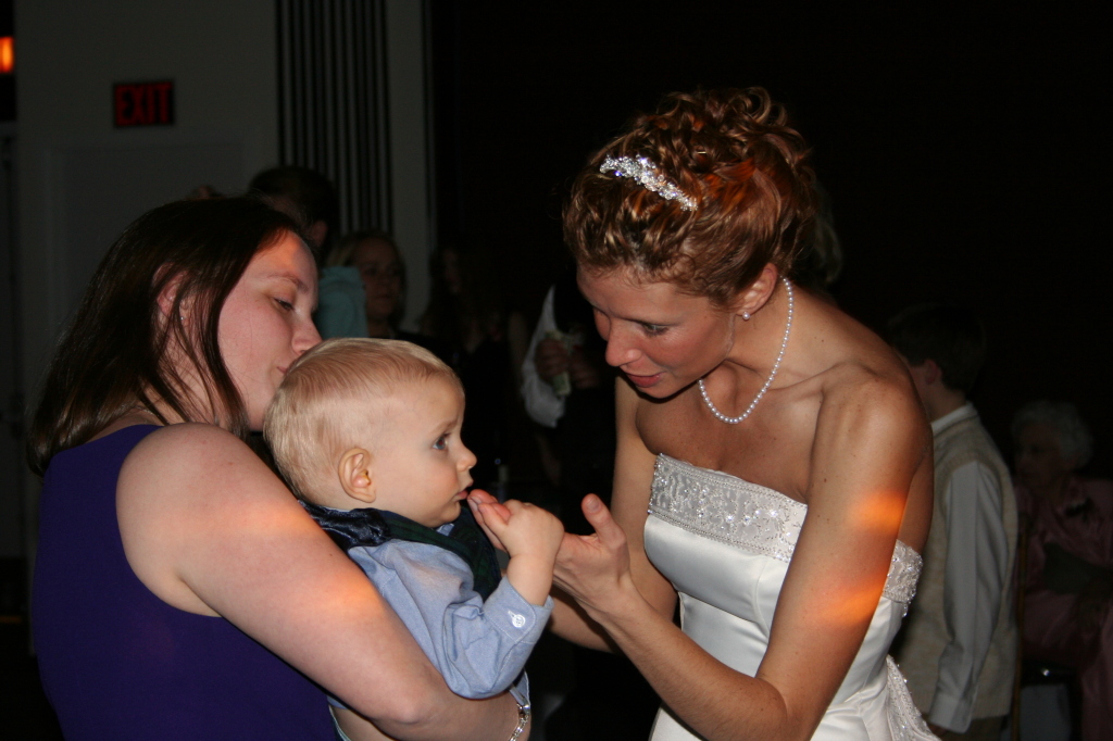 2007/01(Jan)/02(Wedding)/1024x768_2007-01-06-Kara-Andy-Wedding-39.JPG