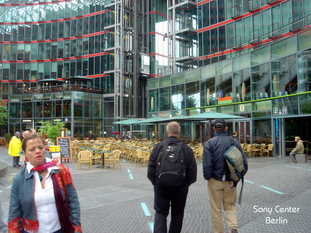 2007/04(April-May-Germany-Italy-Scotland)/03(Berlin-DayTrip)/1024x768_2007-05-07-14-Berlin-Day-Trip.JPG