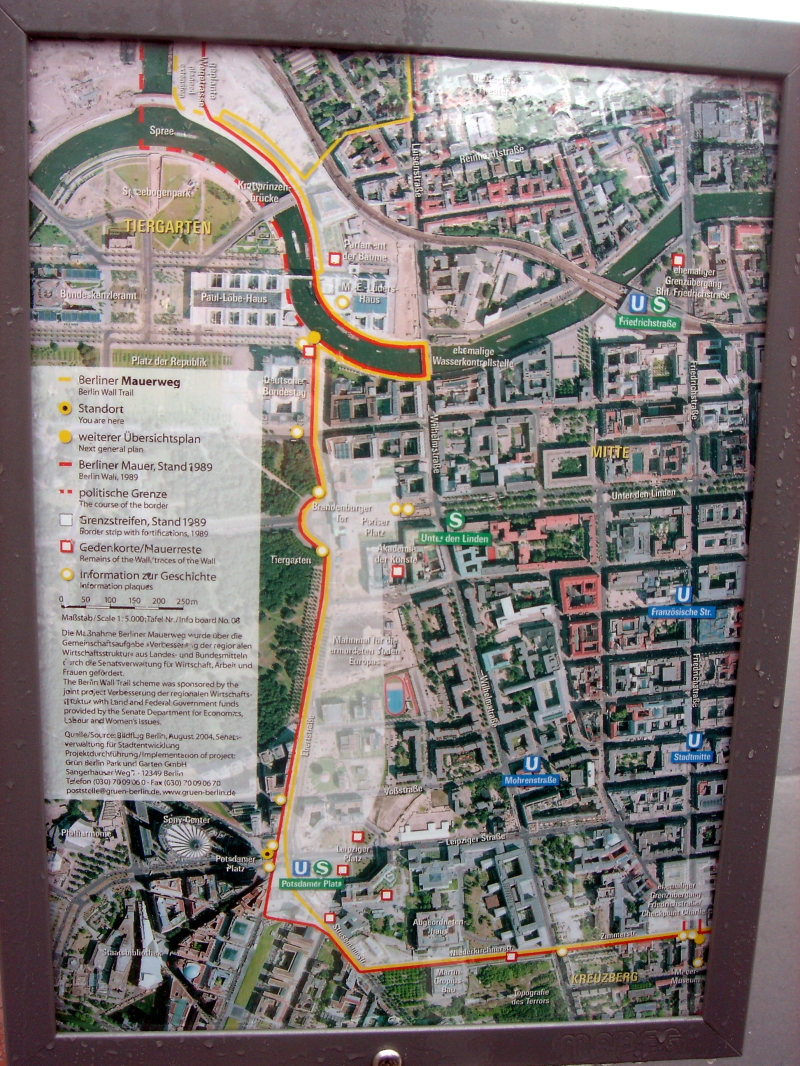 2007/04(April-May-Germany-Italy-Scotland)/03(Berlin-DayTrip)/800x600_2007-05-07-25-Berlin-Day-Trip.JPG
