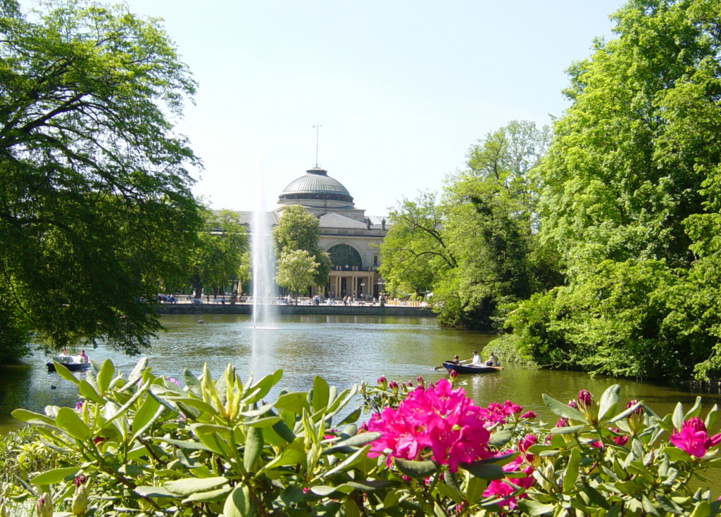 2007/04(April-May-Germany-Italy-Scotland)/04(Wiesbaden)/1024x768_2007-05-06-12-Wiesbaden.JPG
