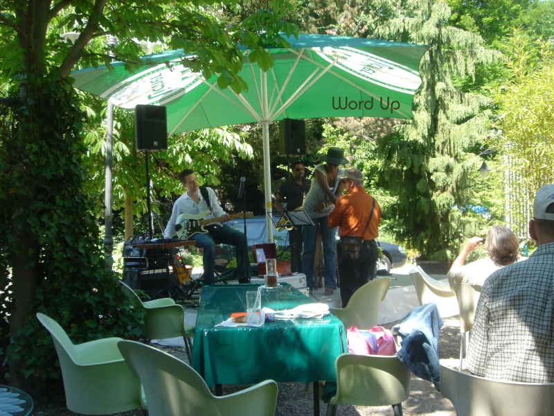 2007/04(April-May-Germany-Italy-Scotland)/04(Wiesbaden)/800x600_2007-05-06-06-Wiesbaden.JPG