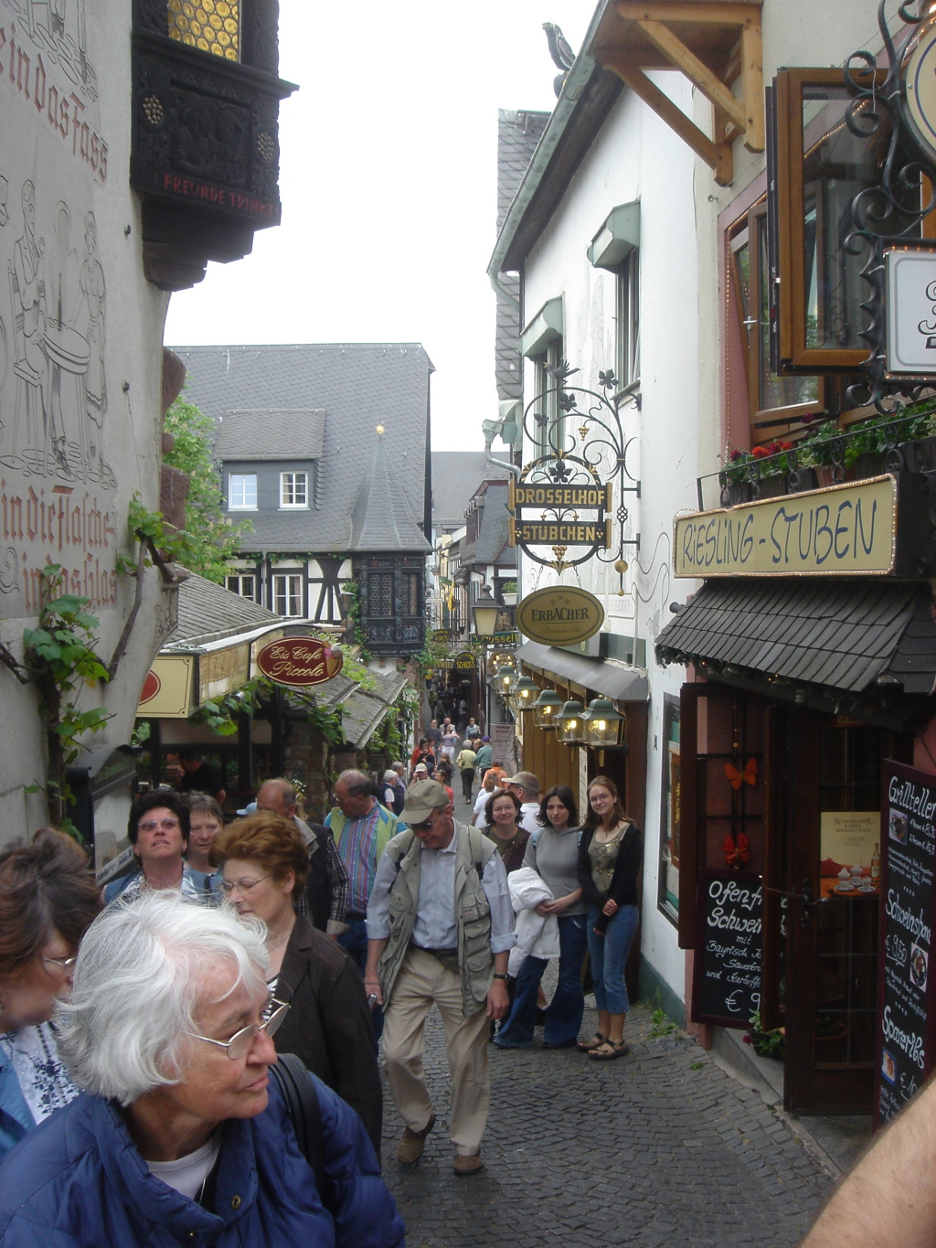 2007/04(April-May-Germany-Italy-Scotland)/06(Rudesheim)/1024x768_2007-05-05-06.JPG