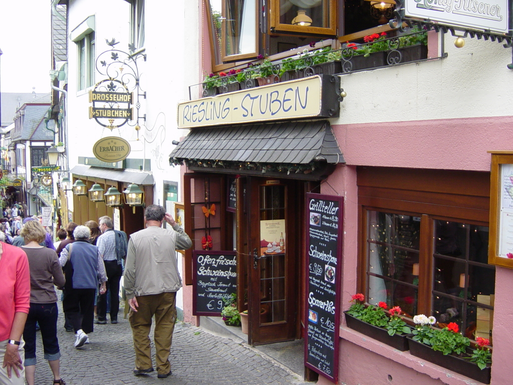 2007/04(April-May-Germany-Italy-Scotland)/06(Rudesheim)/1024x768_2007-05-05-10.JPG