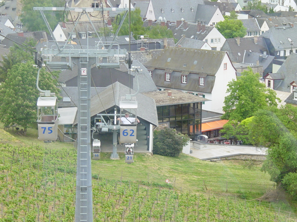 2007/04(April-May-Germany-Italy-Scotland)/06(Rudesheim)/1024x768_2007-05-05-59.JPG
