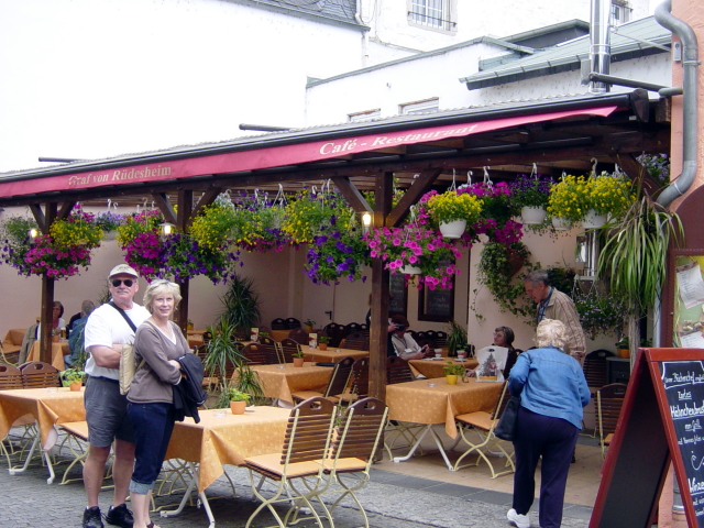 2007/04(April-May-Germany-Italy-Scotland)/06(Rudesheim)/640x480_2007-05-05-07.JPG