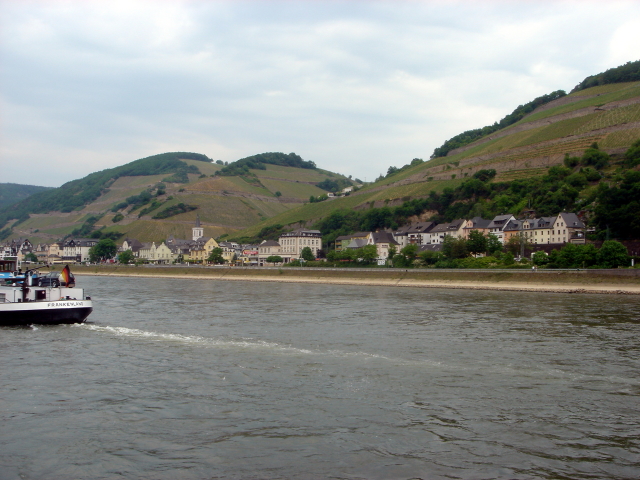 2007/04(April-May-Germany-Italy-Scotland)/06(Rudesheim)/640x480_2007-05-05-33.JPG