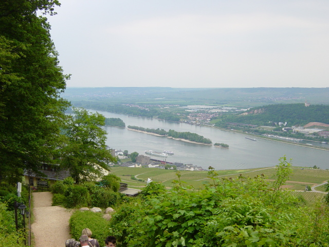 2007/04(April-May-Germany-Italy-Scotland)/06(Rudesheim)/640x480_2007-05-05-67.JPG