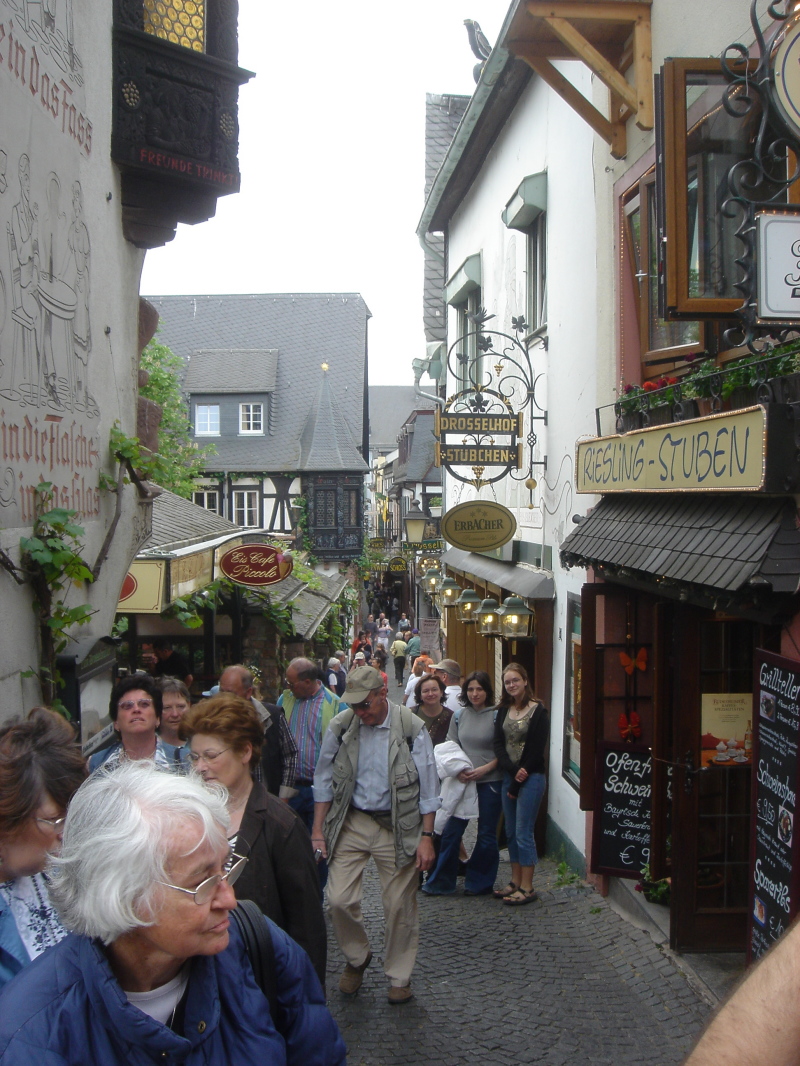 2007/04(April-May-Germany-Italy-Scotland)/06(Rudesheim)/800x600_2007-05-05-06.JPG