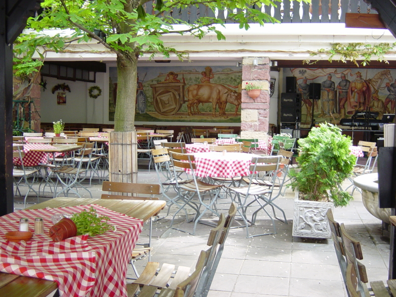 2007/04(April-May-Germany-Italy-Scotland)/06(Rudesheim)/800x600_2007-05-05-13.JPG