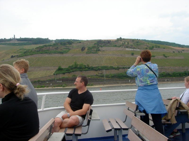 2007/04(April-May-Germany-Italy-Scotland)/06(Rudesheim)/800x600_2007-05-05-22.JPG