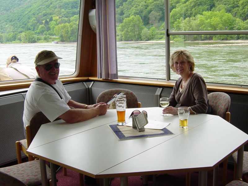 2007/04(April-May-Germany-Italy-Scotland)/06(Rudesheim)/800x600_2007-05-05-42.JPG