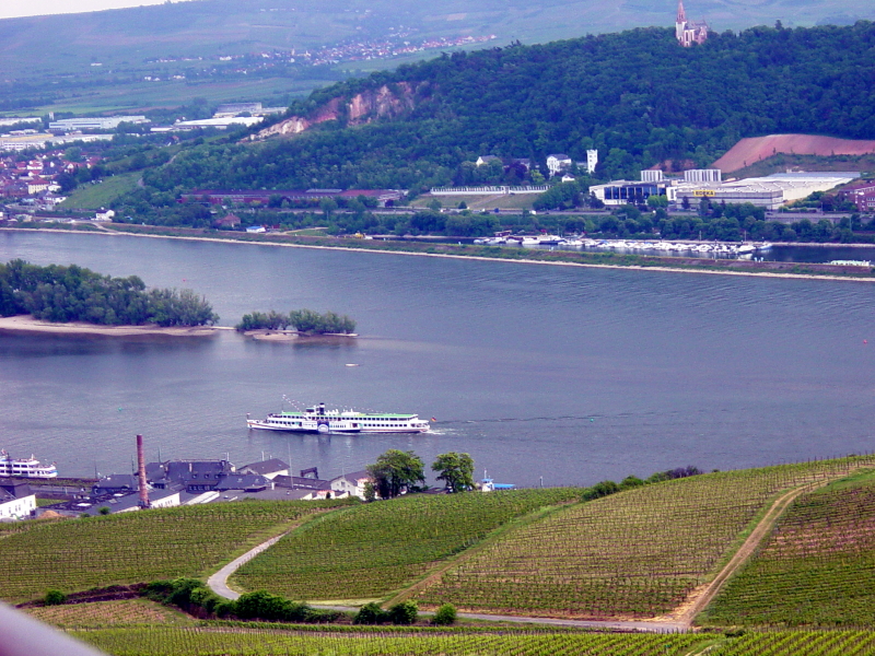 2007/04(April-May-Germany-Italy-Scotland)/06(Rudesheim)/800x600_2007-05-05-88.JPG