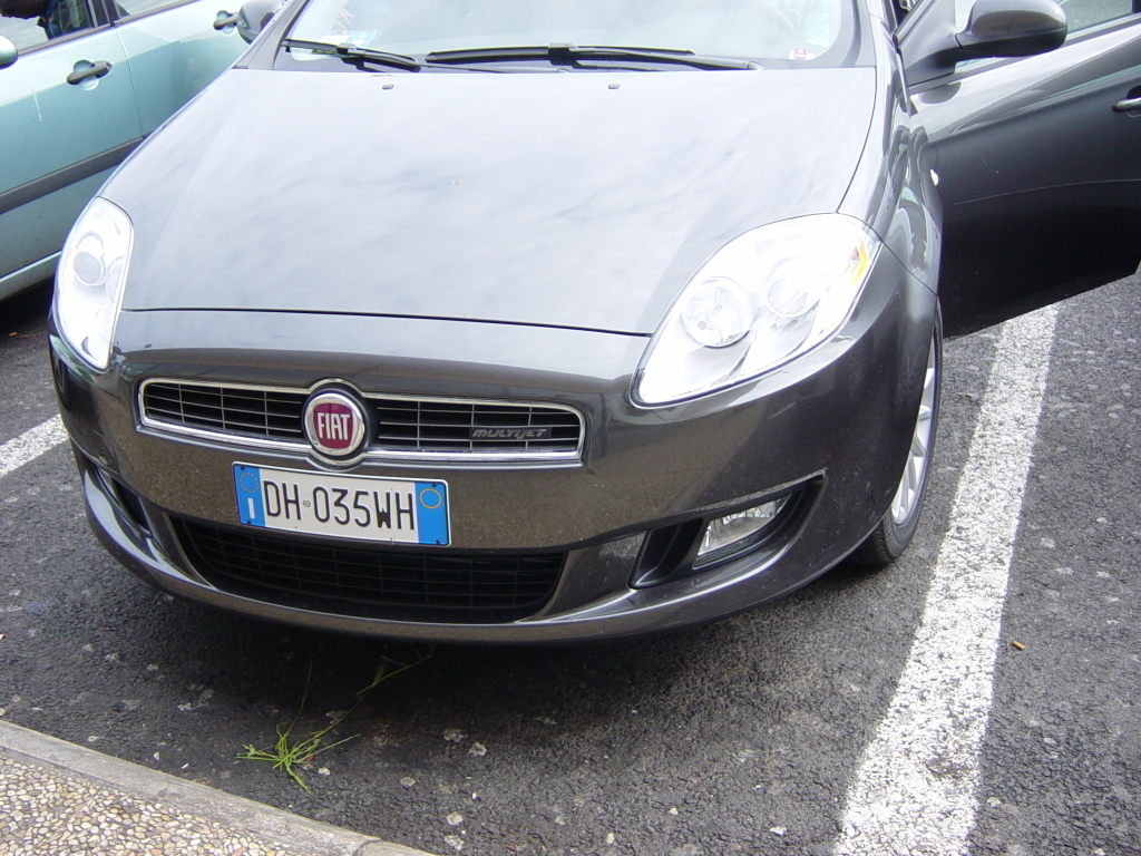 2007-05-01-06-Rome(CIA)-rental-car.JPG