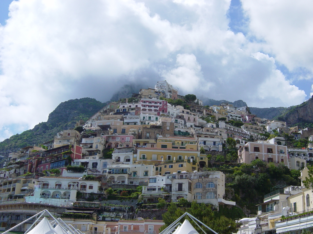 2007/04(April-May-Germany-Italy-Scotland)/07(Italy-Positano-Amalfi-Coast)/1024x768_2007-05-01-34-Exploring-1st-day.JPG