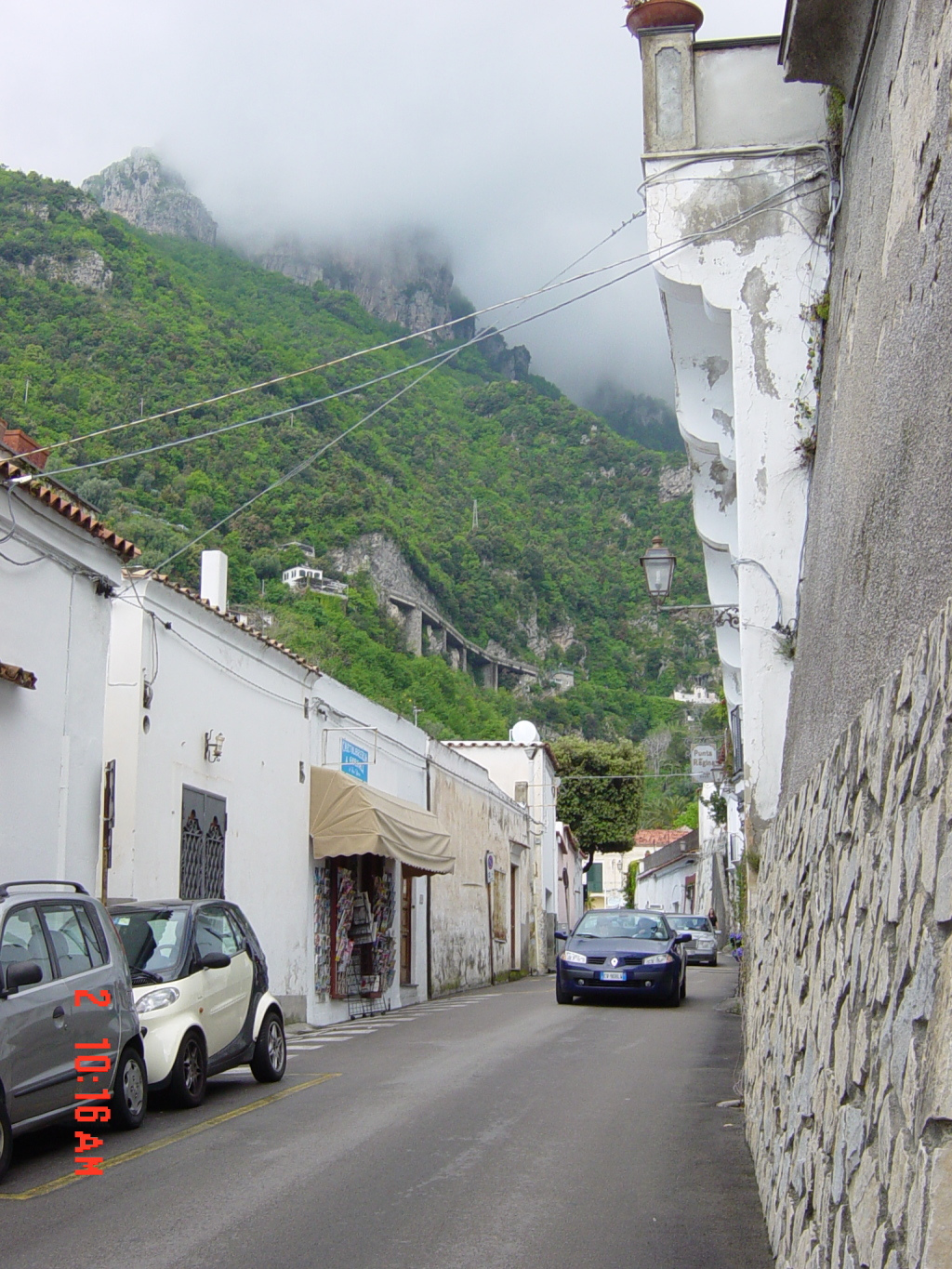 2007/04(April-May-Germany-Italy-Scotland)/07(Italy-Positano-Amalfi-Coast)/1024x768_2007-05-02-23-Second-day-Exploring.JPG
