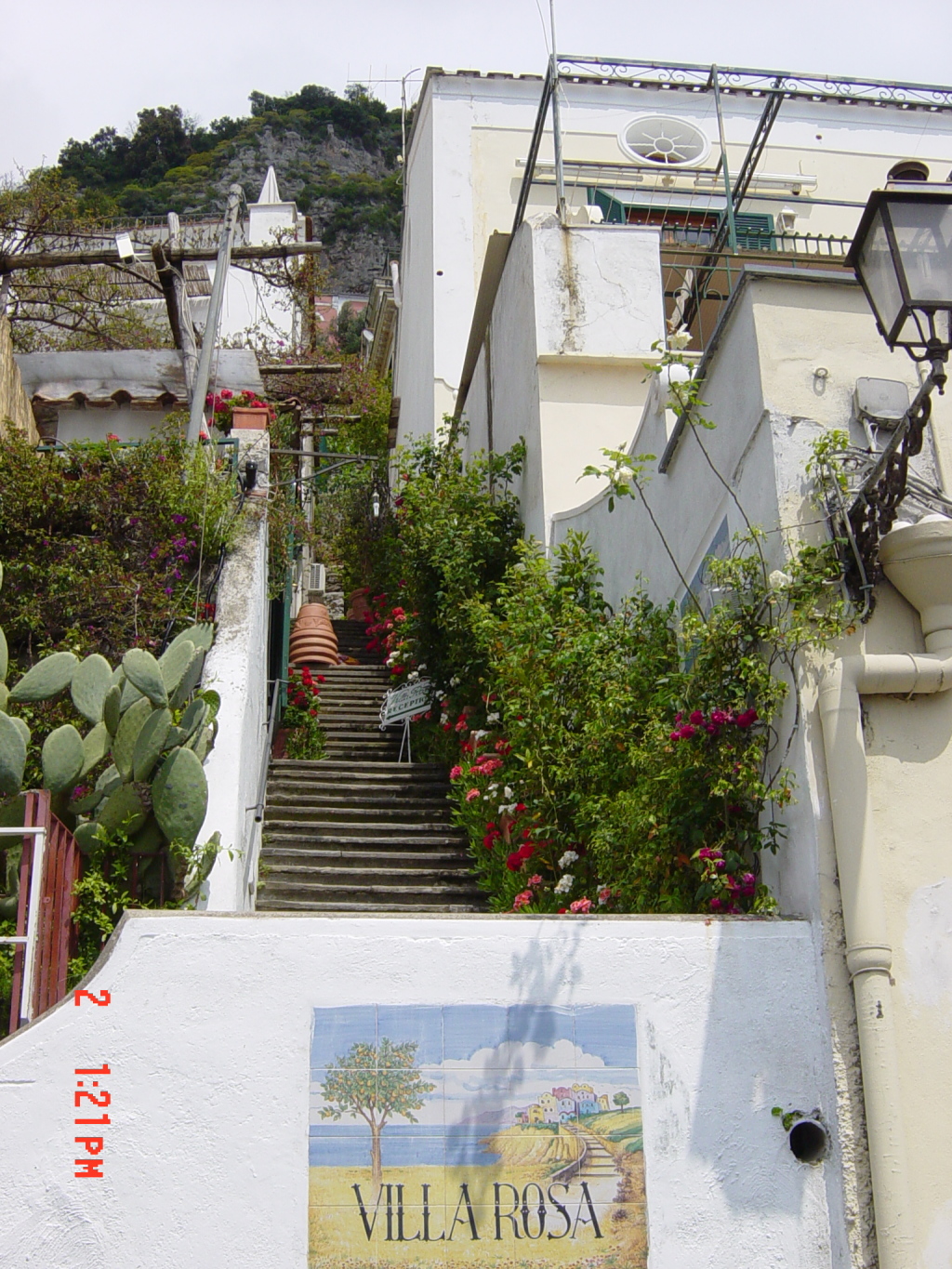 2007/04(April-May-Germany-Italy-Scotland)/07(Italy-Positano-Amalfi-Coast)/1024x768_2007-05-02-34-Second-day-Exploring.JPG