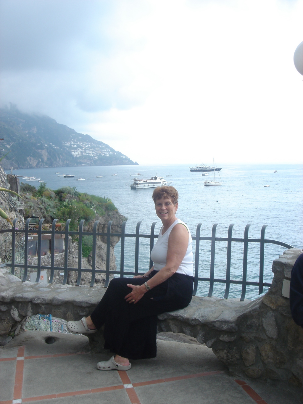 2007/04(April-May-Germany-Italy-Scotland)/07(Italy-Positano-Amalfi-Coast)/1024x768_2007-05-02-63-Second-day-Exploring.JPG