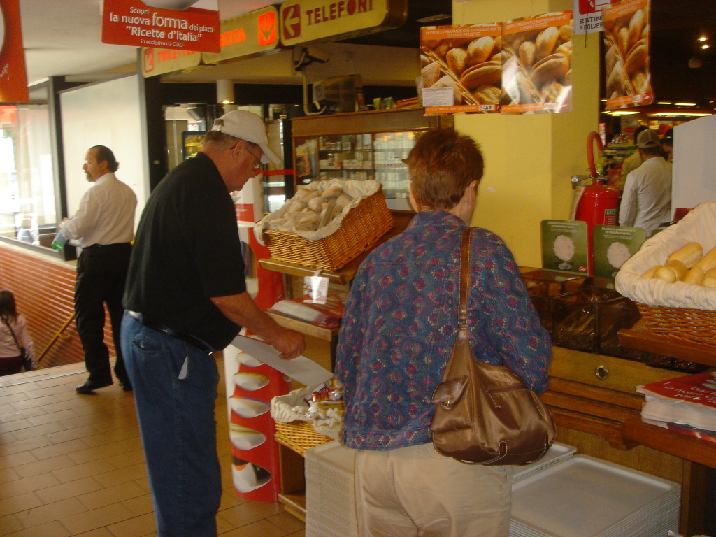 2007-05-03-83-Restaurant-on-Autobahn.JPG
