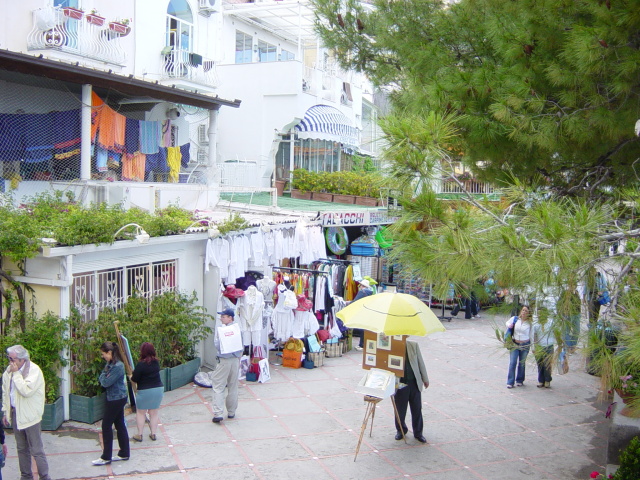 2007/04(April-May-Germany-Italy-Scotland)/07(Italy-Positano-Amalfi-Coast)/640x480_2007-05-01-40-Exploring-1st-day.JPG