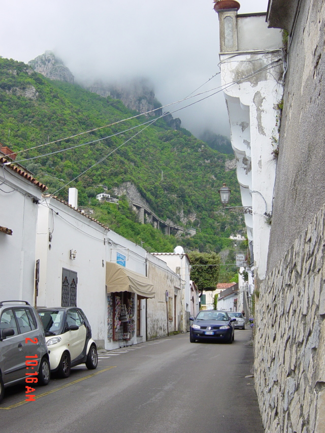 2007/04(April-May-Germany-Italy-Scotland)/07(Italy-Positano-Amalfi-Coast)/640x480_2007-05-02-23-Second-day-Exploring.JPG
