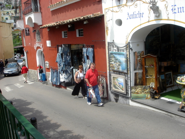 2007/04(April-May-Germany-Italy-Scotland)/07(Italy-Positano-Amalfi-Coast)/640x480_2007-05-02-33-Second-day-Exploring.JPG
