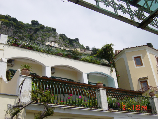 2007/04(April-May-Germany-Italy-Scotland)/07(Italy-Positano-Amalfi-Coast)/640x480_2007-05-02-36-Second-day-Exploring.JPG