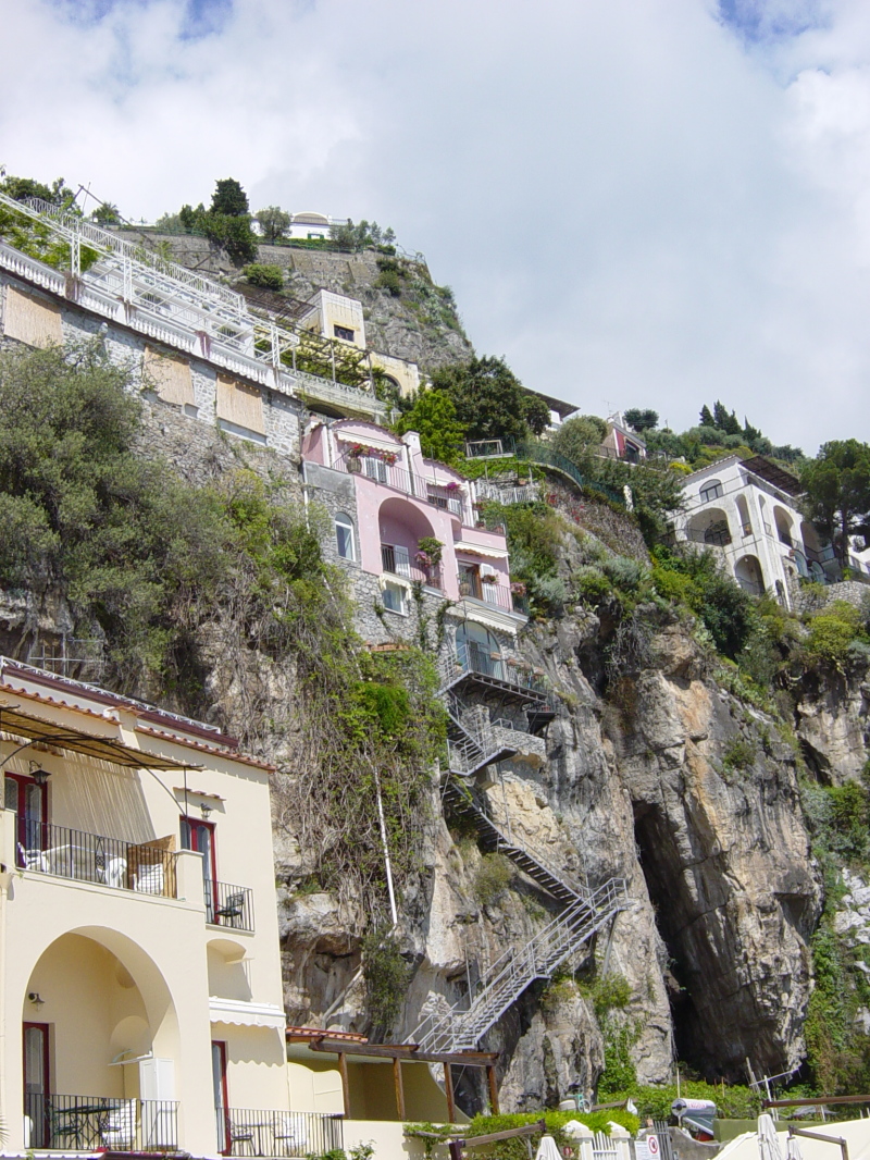 2007/04(April-May-Germany-Italy-Scotland)/07(Italy-Positano-Amalfi-Coast)/800x600_2007-05-01-35-Exploring-1st-day.JPG