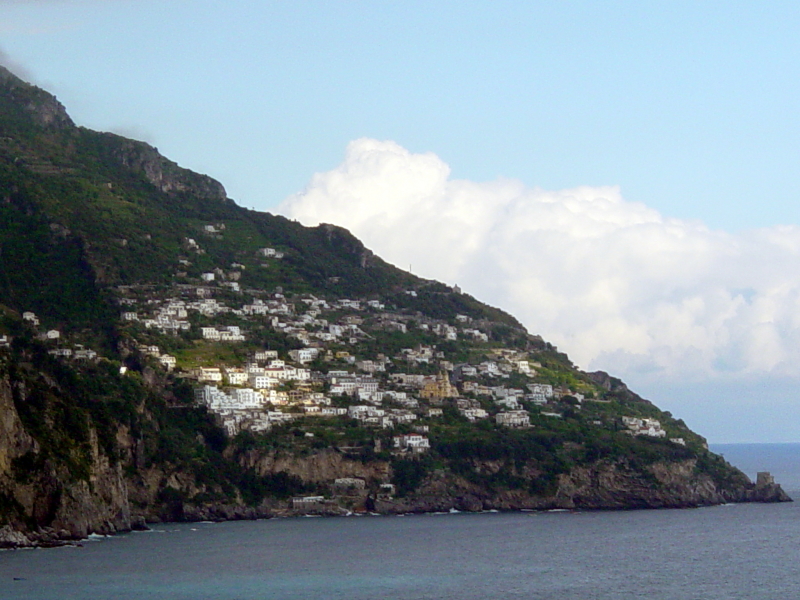 2007/04(April-May-Germany-Italy-Scotland)/07(Italy-Positano-Amalfi-Coast)/800x600_2007-05-01-53-picnic-lunch.JPG