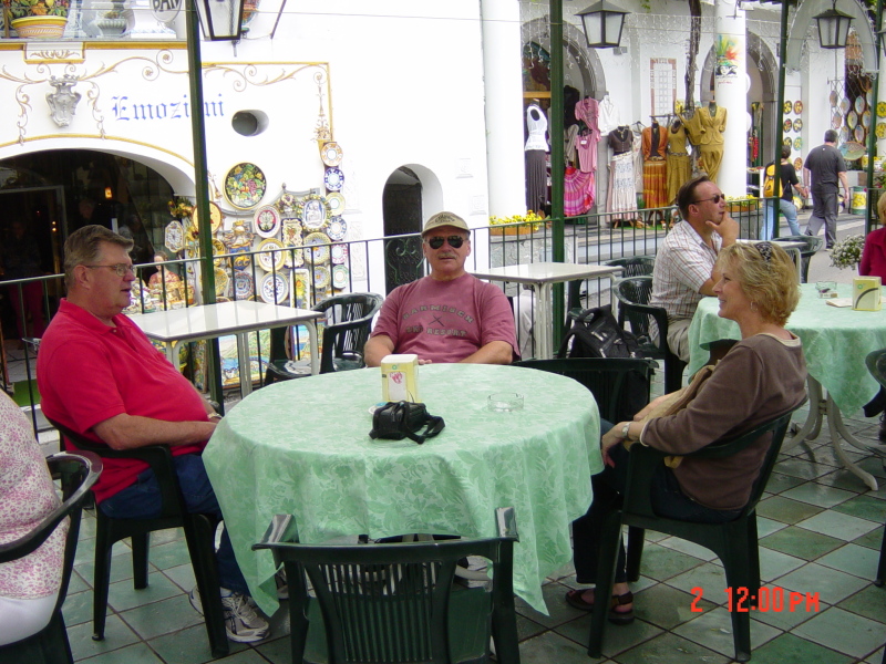 2007/04(April-May-Germany-Italy-Scotland)/07(Italy-Positano-Amalfi-Coast)/800x600_2007-05-02-29-Second-day-Exploring.JPG