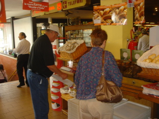 2007-05-03-83-Restaurant-on-Autobahn.JPG