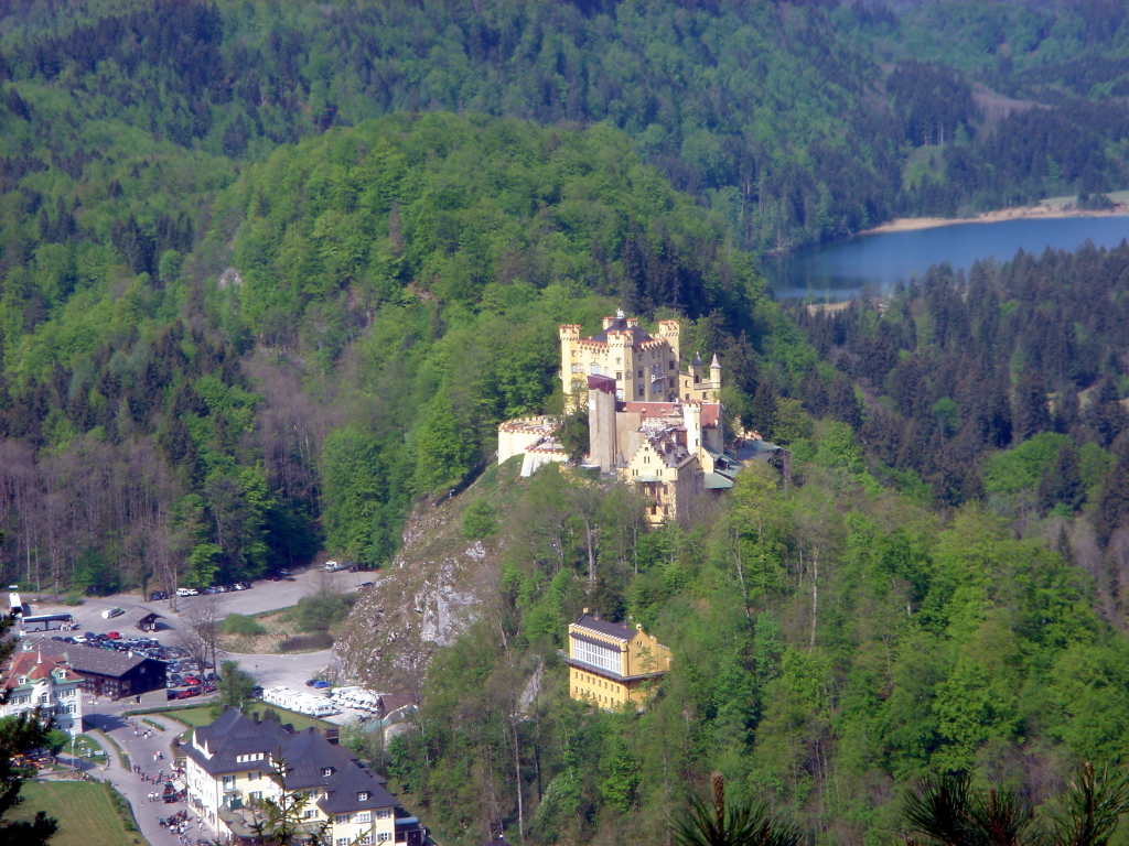 2007/04(April-May-Germany-Italy-Scotland)/10(Castle-Neuschwanstein-Bavaria)/1024x768_2007-04-28-13.JPG