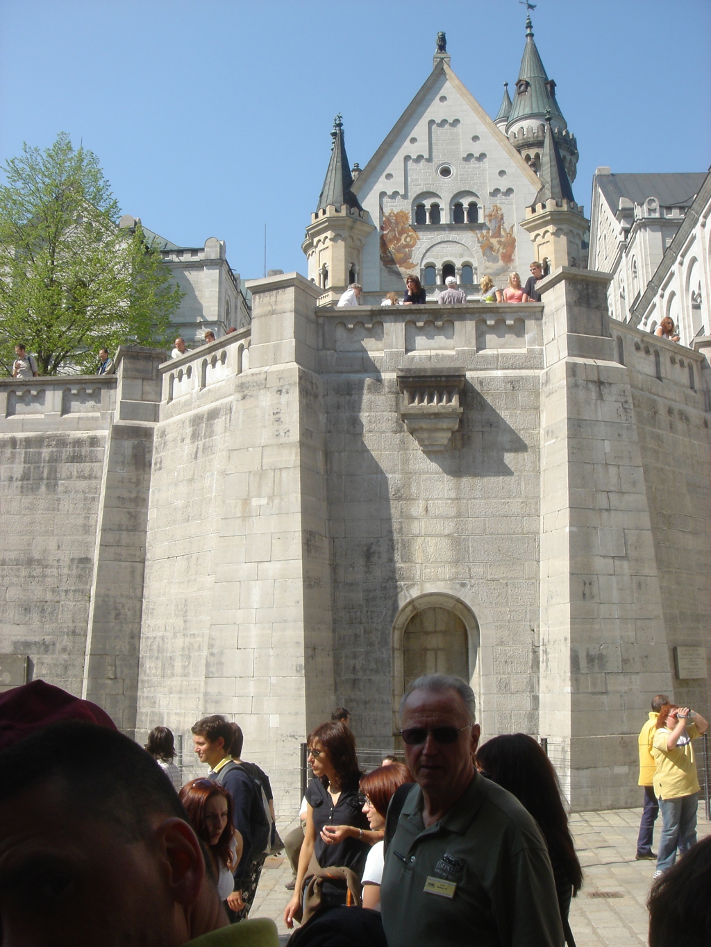 2007/04(April-May-Germany-Italy-Scotland)/10(Castle-Neuschwanstein-Bavaria)/1024x768_2007-04-28-18.JPG