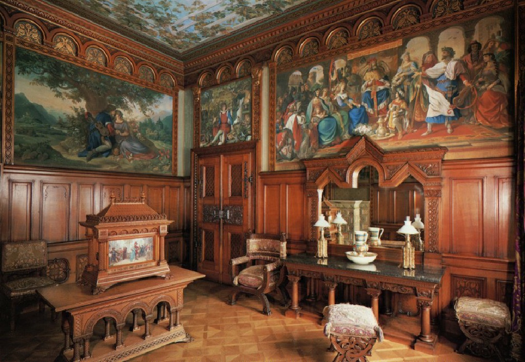 2007/04(April-May-Germany-Italy-Scotland)/10(Castle-Neuschwanstein-Bavaria)/1024x768_Dressing_Room2.jpg