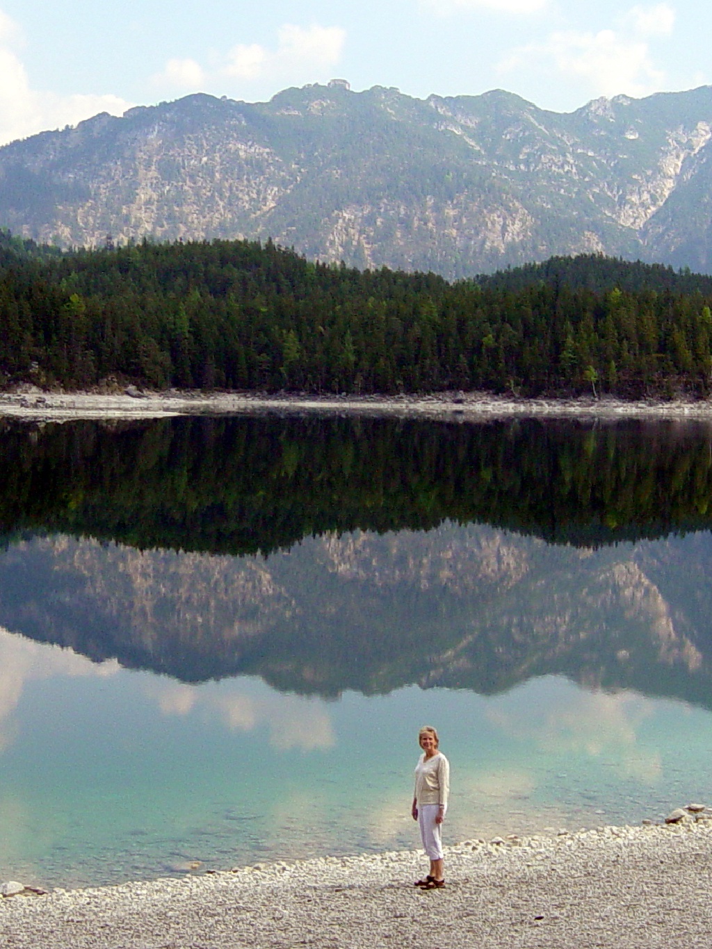 2007/04(April-May-Germany-Italy-Scotland)/11(Edelweiss-Bavaria)/1024x768_2007-04-29-13.JPG