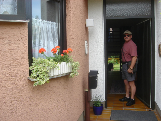 2007-05-11-00-Front-Bartels-Home.JPG