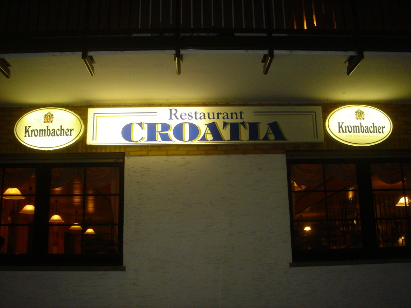 2007-05-10-00-CroatianRestaurant-Walked-From-BartelsHome.JPG