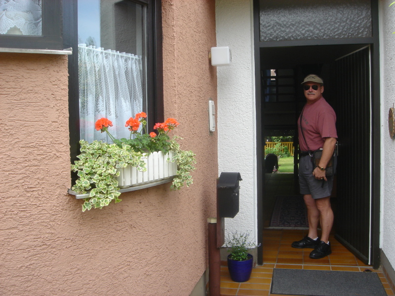2007-05-11-00-Front-Bartels-Home.JPG