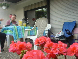 2007-05-05-06-backyard.JPG
