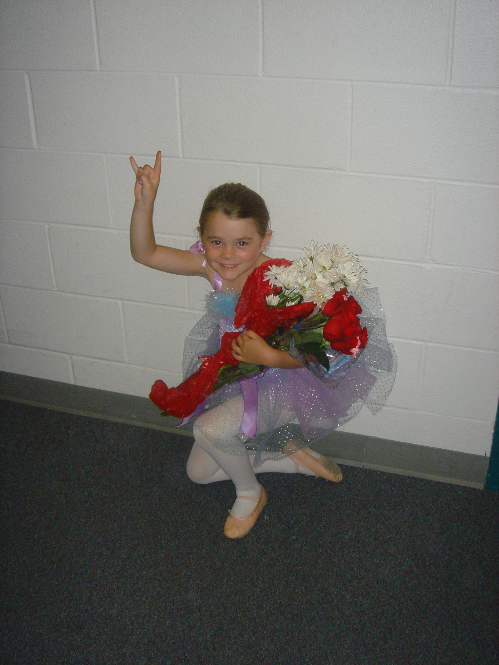 2007/05(May)/01(Kylas-Dance-Recital)/1024x768_2007-05-20-05-Kyla-Recital.JPG